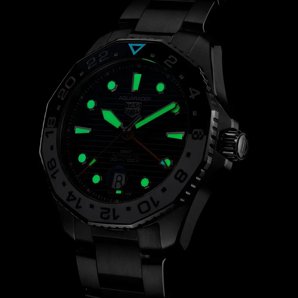 Gambar dari TAG Heuēr Aquaracer WBP2010.BA0632 Professional 300 GMT Automatic