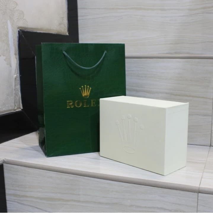 Gambar dari Kotak Box Jam Tangan Rolex Original fullset