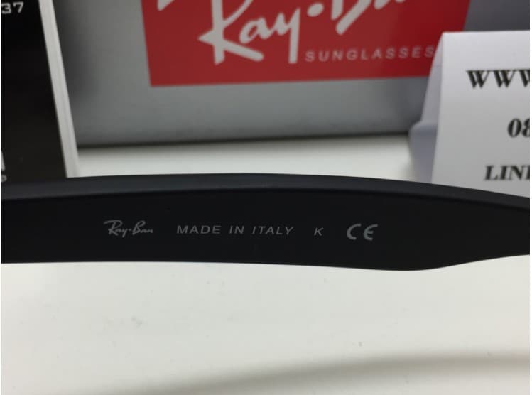 Gambar dari Kacamata Original Rayban RB4165 Wayfarer Justin (lensa hitam grey)