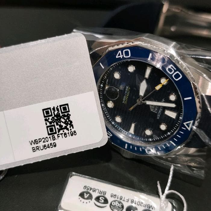 Gambar dari TAG Heuer Aquaracer WBP201B.FT6198 Automatic Blue Dial Rubber Strap