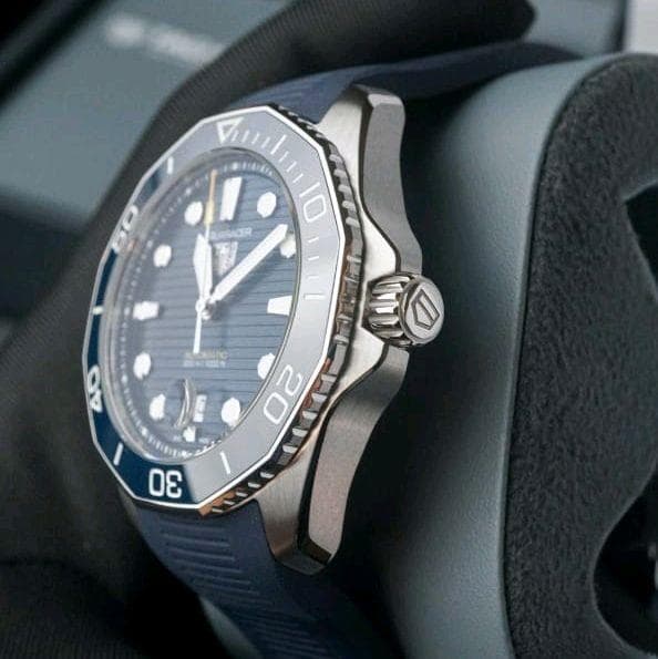 Gambar dari TAG Heuer Aquaracer WBP201B.FT6198 Automatic Blue Dial Rubber Strap